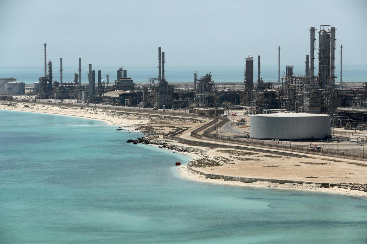 oil prices grow foreseeing trade negotiations