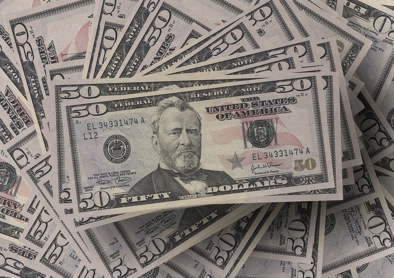 dollar strenghtens against most rivals