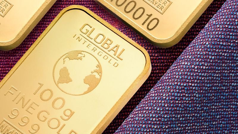 gold prices remain positive