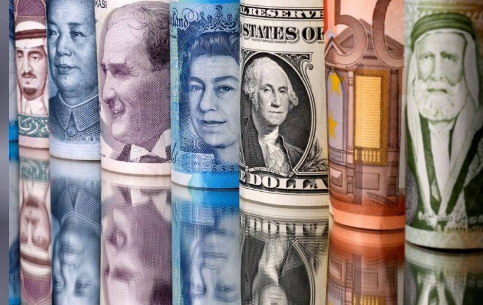 Dollar Up to Commodity Currencies But Oil Rebound Weighs