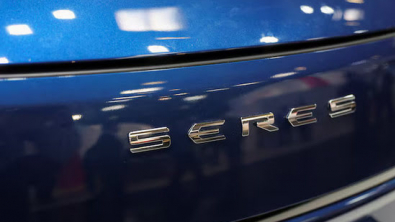 Huawei's Chinese EV Partner Seres' Shares Slide in Hong Kong Debut amid Tech Slump