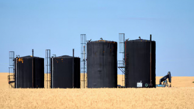 Oil Prices Ease after Loadings Resume at Russian Export Hub