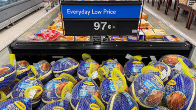 US Shoppers Find Thanksgiving Relief on Turkey, Feel Pinch on Pricier Side Dishes