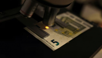 Euro Yields Rise; Bund-US Spread Smallest in a Month