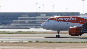 EasyJet Shares Jump 10% on $7.3B Castlelake Takeover