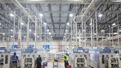 US Factory Activity Slows in August; Input Prices Elevated