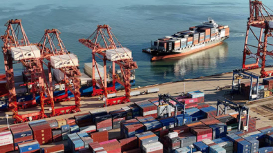China Sept Exports Soar, Putting $1T Surplus in Sight