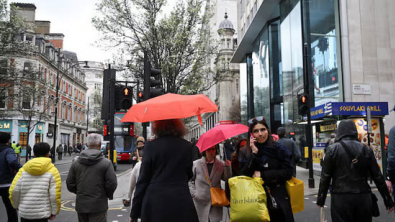 Strong CBI Retail Sales Buck Downbeat UK Consumer Trend