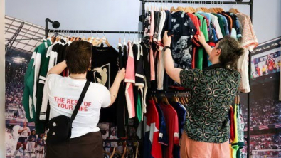 Hot Weather and World Cup Boost UK Retail Sales