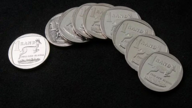 South African Rand Gains as Precious Metals Prices Jump