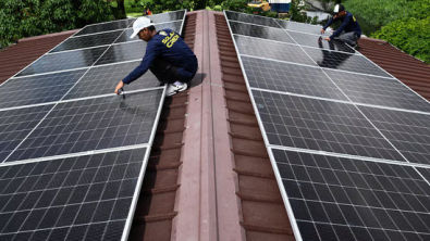 Philippines Leads World in Rush to Solar; Power Prices Soar