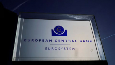ECB Holds Rates at Record Highs, Signals Upcoming Cut