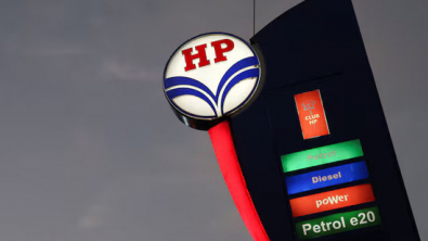 Indian Refiner HPCL's Quarterly Profit Jumps on Lower Crude Prices