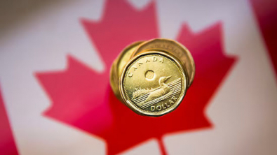 CAD Falls, Fading Hope of Quick End to War Boosts Greenback