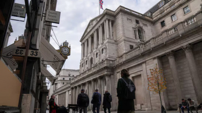 Worsening UK Labour Market Bolsters BoE Rate Cut Bets