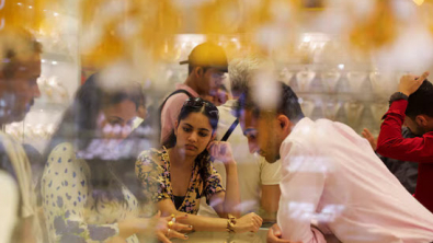 Safe-Haven Gold Slips as Trade Optimism Lifts Risk Appetite