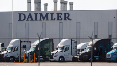 Daimler Truck Q3 Sales Rise 26% on N.America, Europe Growth