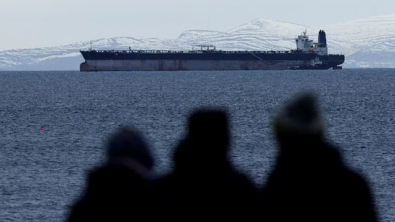 Brent Holds $100 as Tanker Attacks Dim Hormuz Recovery Hopes