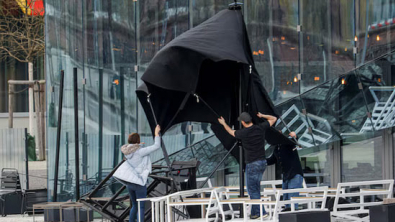 German Private Sector Contracts for 1st Time in Year, PMI