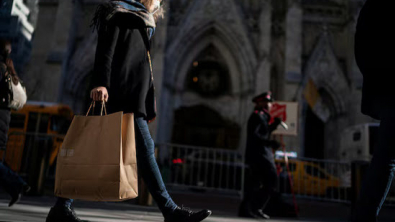 US Online Holiday Sales Growth to Slow as Shoppers Tighten Budgets, Salesforce
