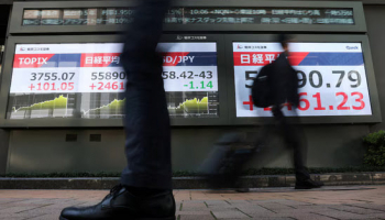 Asian Stocks in Sober Mood as Oil Rises on Middle East Truce Doubts