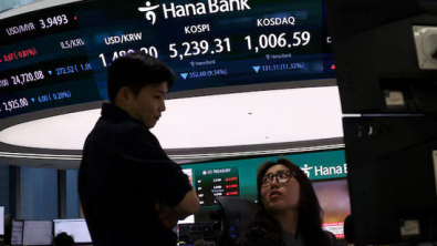 Asian Shares Surge, Led by KOSPI; Treasuries Fall as Traders Weigh War Impact