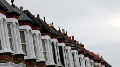 UK House Prices Dropped in March as Iran War Weighed on Outlook, Halifax