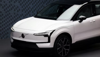 Volvo Cars Sales Volumes Drop as US Tariffs Hit, Fully EV Ыhine