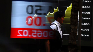 Asia Stocks Struggle for Direction, Oil Moves Higher