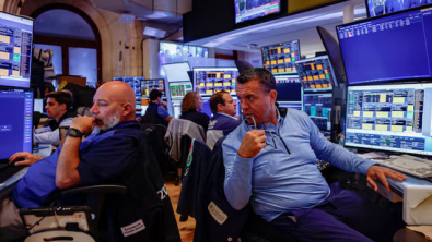 Nasdaq Ends Sharply Higher; Chip Surge Offsets Iran Worries