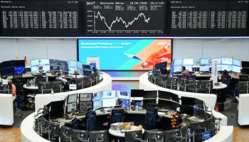 STOXX 600 Hits over 1-wk Low on Fed Hike Bets, Tech Selloff