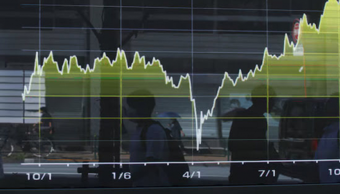 Nikkei Enters Correction on Tech Selloff, Mideast Conflict