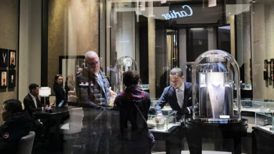 US Consumer Confidence Deteriorates in December