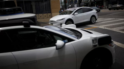 Musk Expects Widespread Use of Driverless Cars in US this Year