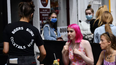 Irish Services Sector Growth Tops 3-year High in Nov, PMI