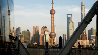 China Expected to Keep Lending Rates Steady, Focus Turns to Politburo Meet