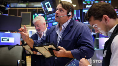 Wall Street Ends Higher; Tech Rebounds before Nvidia Results