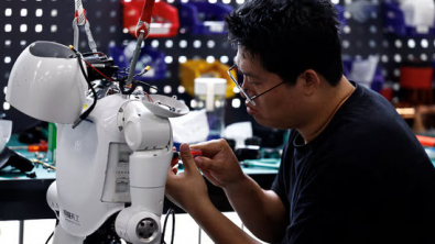 China Slows Humanoid Robot IPO Rush as Hype Outruns Reality
