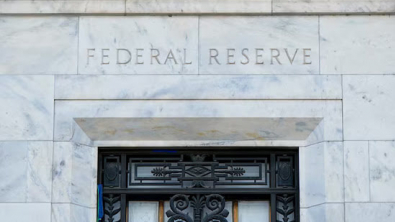 Fed Likely to Hold Rates Steady, Iran War Shocks Policy Debate