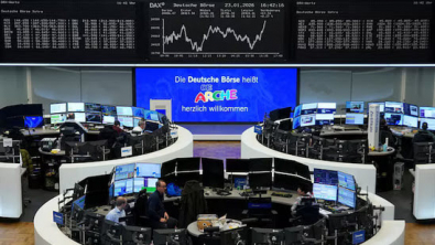 European Shares Set for 8th Straight Month of Gains, Buoyed by Earnings
