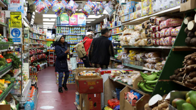 UK Retail Sales Drop; CBI Orders Suffer Record Cutback