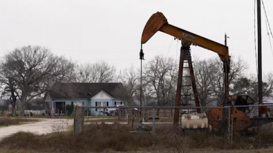 Oil Down as Easing Iran Unrest Dampens Geopolitical Risk Premium