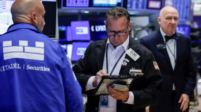 Wall St Rises for Day, Drops for Week; Yields, Iran in Focus