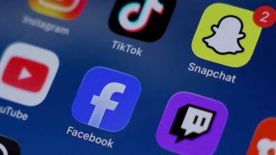 EU Targets Social Media to Protect Children, von der Leyen