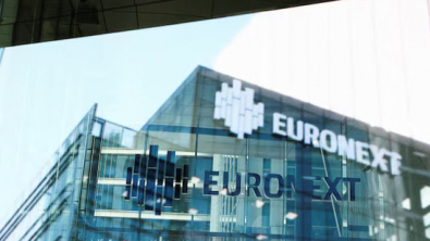 European Shares, Euro Fall on Energy Shock, Fiscal Worries