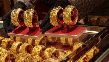 Gold Drops, Investors Brace for US Jobs and inIlation Numbers