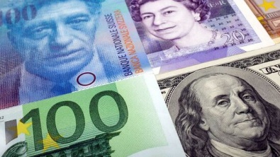 Gas Crunch Fears Hammer Euro, Lift Dollar and Swiss Franc