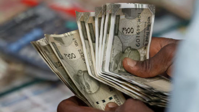 Rupee Snaps 6-Session Winning Streak; Firmer Dollar Pinches