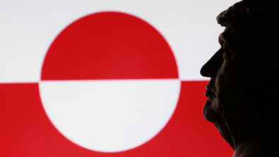 Investors Sell USD, Seek Safety as Threatens Greenland Tariffs