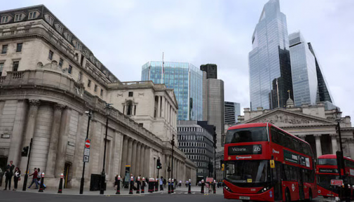 UK Businesses Report Strongest Month since February, PMI